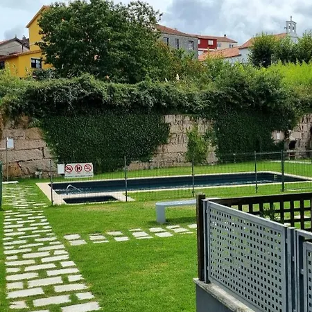 Vistasaragon Apartment *